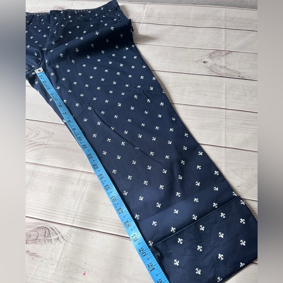 Intro “Love the Fit” Comfort Waist Ankle Pants – Size 6 – Navy with White Print - Picture 7 of 8